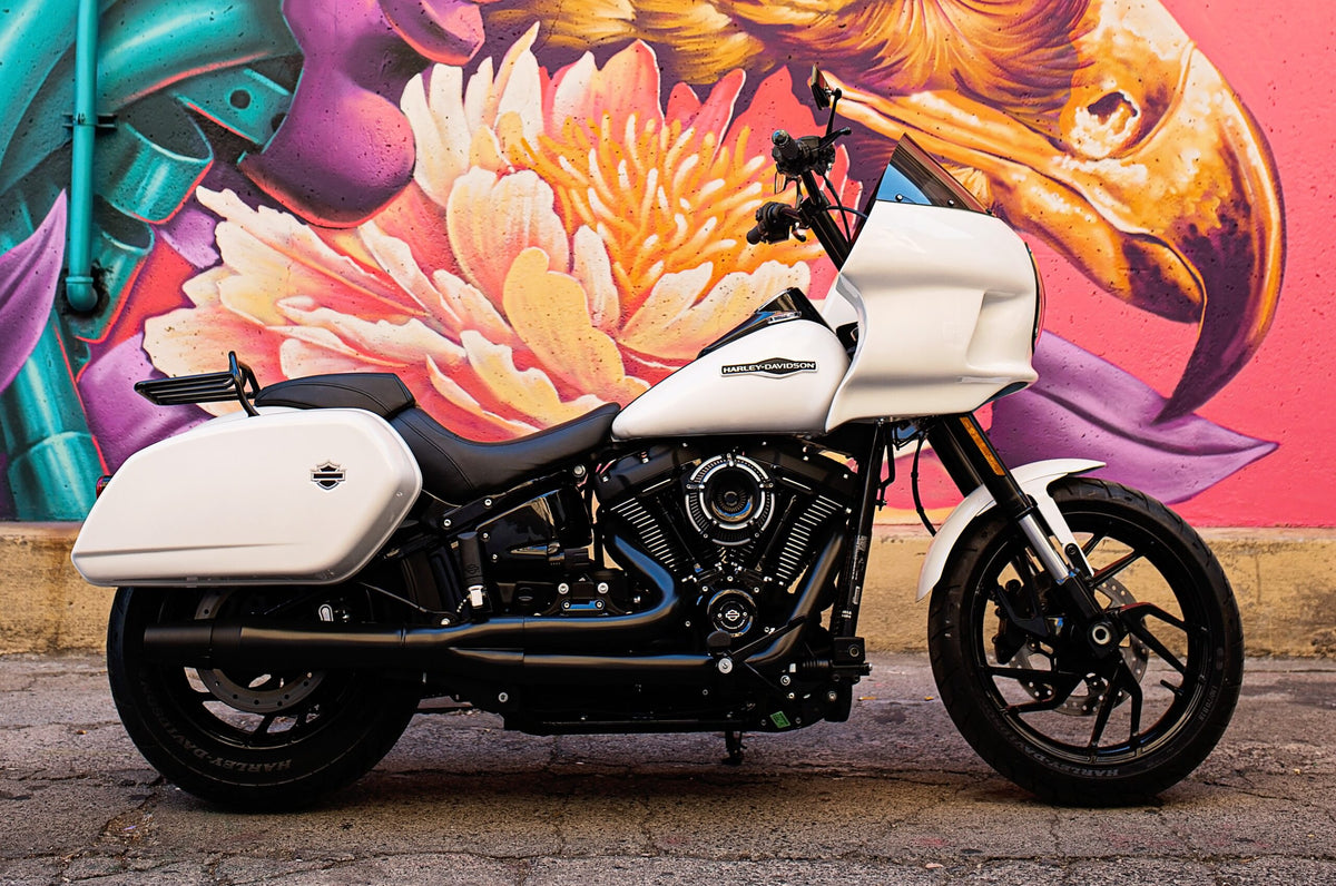 Thunderheader™ X-SERIES™ M8 Softail 2-In-1 Exhaust – Black (25' - 26')