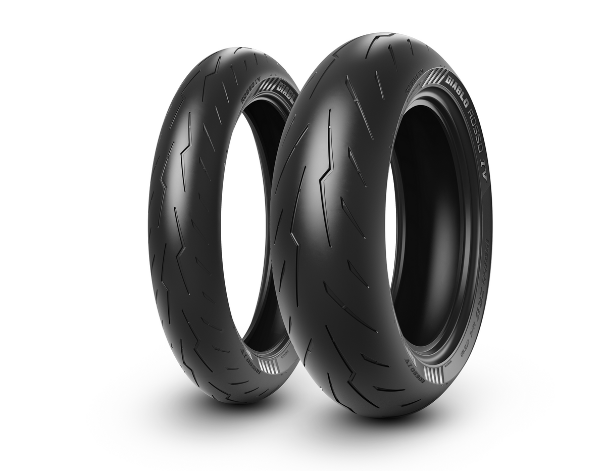 Pirelli Diablo Rosso™ IV — representative model photo